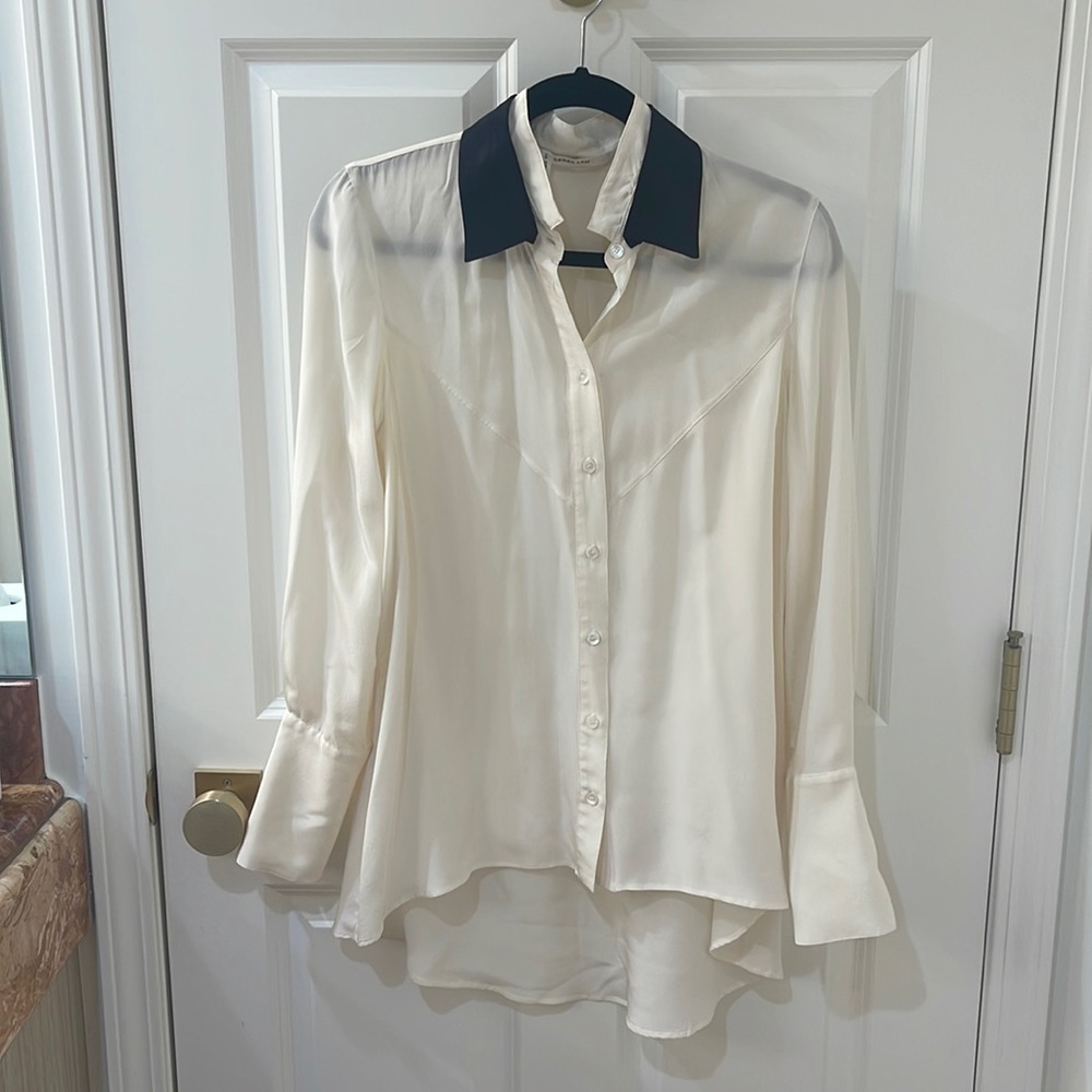 10 Crosby Derek Lam 100% Silk Black & White Blouse - Size 8